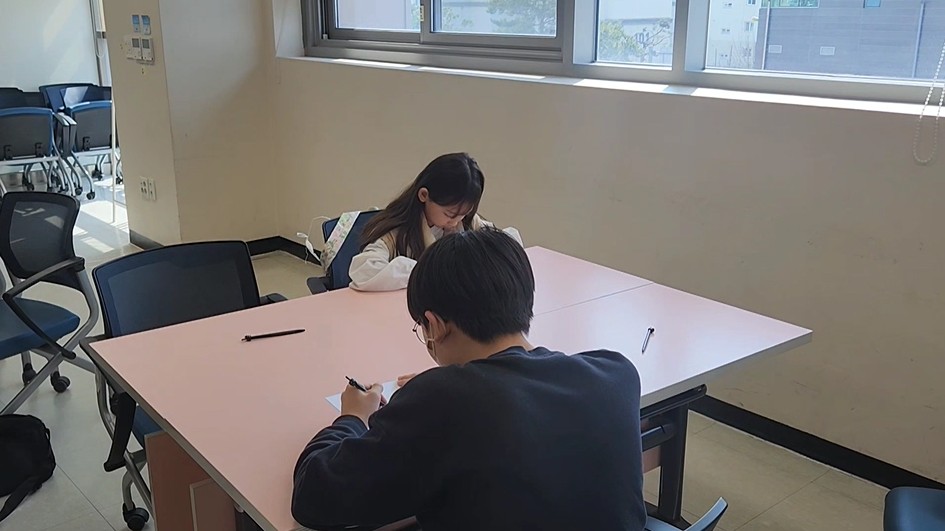 움직이는 영화관 "Love Blossom" 홍보영상 이미지