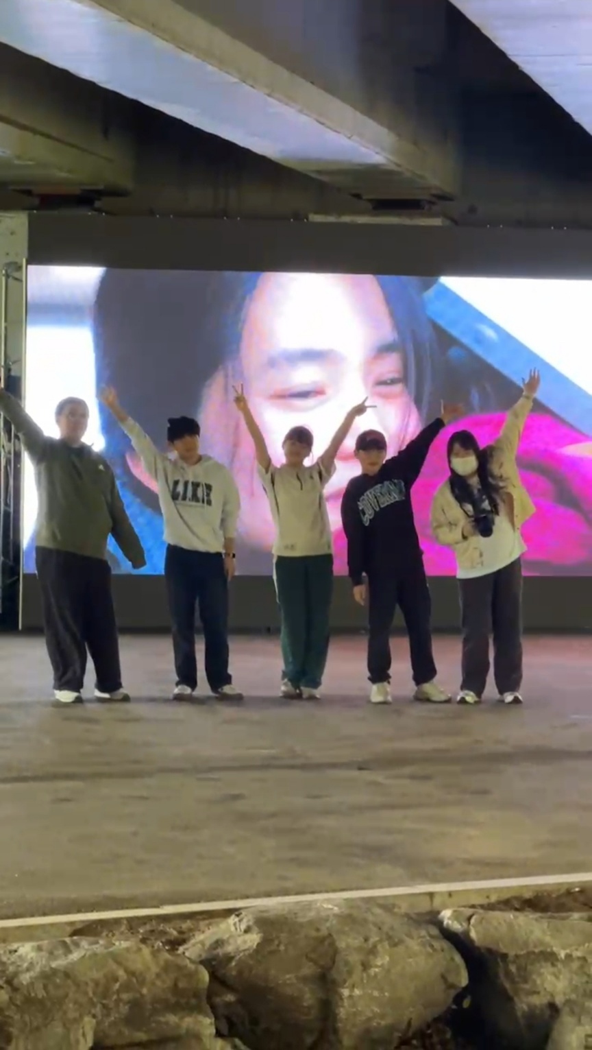 움직이는 영화관 "Love Blossom" 홍보영상 이미지