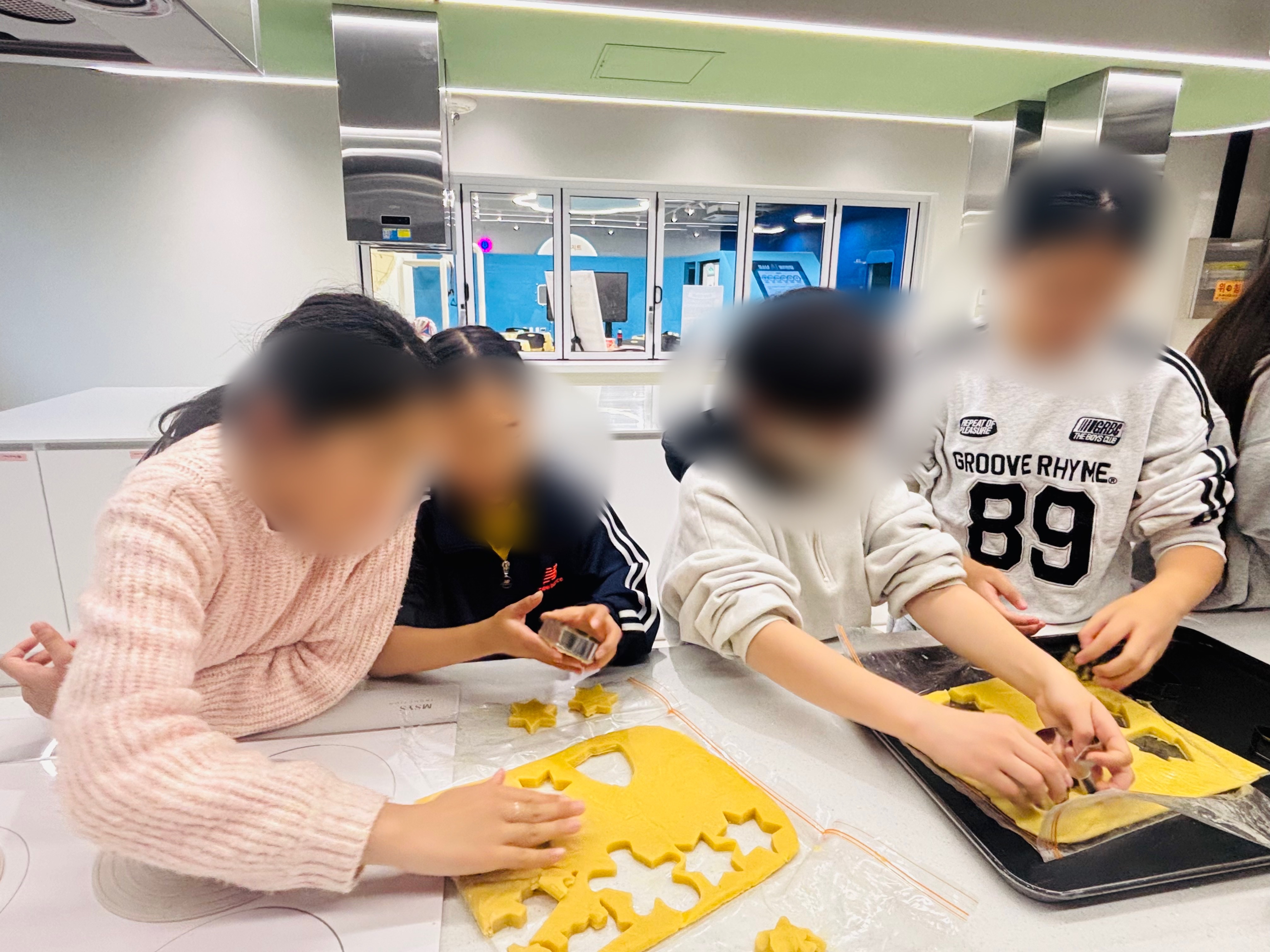 청소년동아리활동지원사업 [미르쿡] & 청소년동아리연합회 [미르] | 청소년 기획활동 – 쿠키 만들기 & 지역사회 나눔 이미지 4