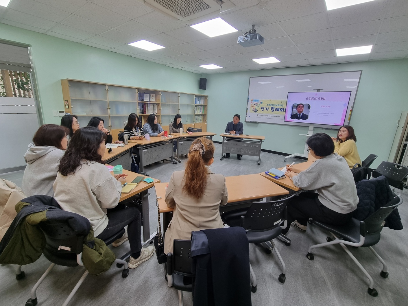 스마트미디어선용교육을 위한 스마트미디어코치단 정기회의 첫스타트!!!! 이미지