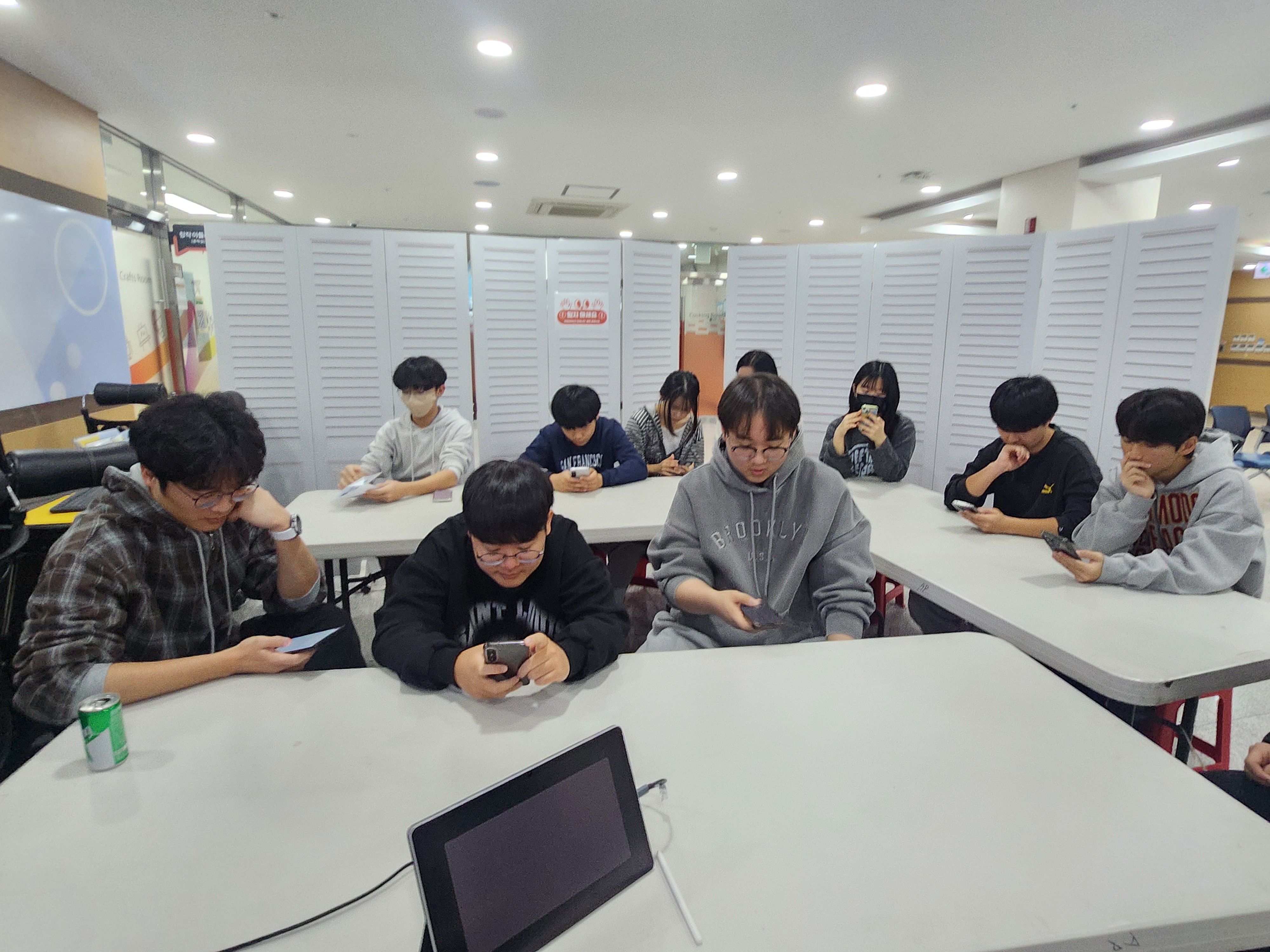 12/20 청소년미디어기획단 설문조사 이미지