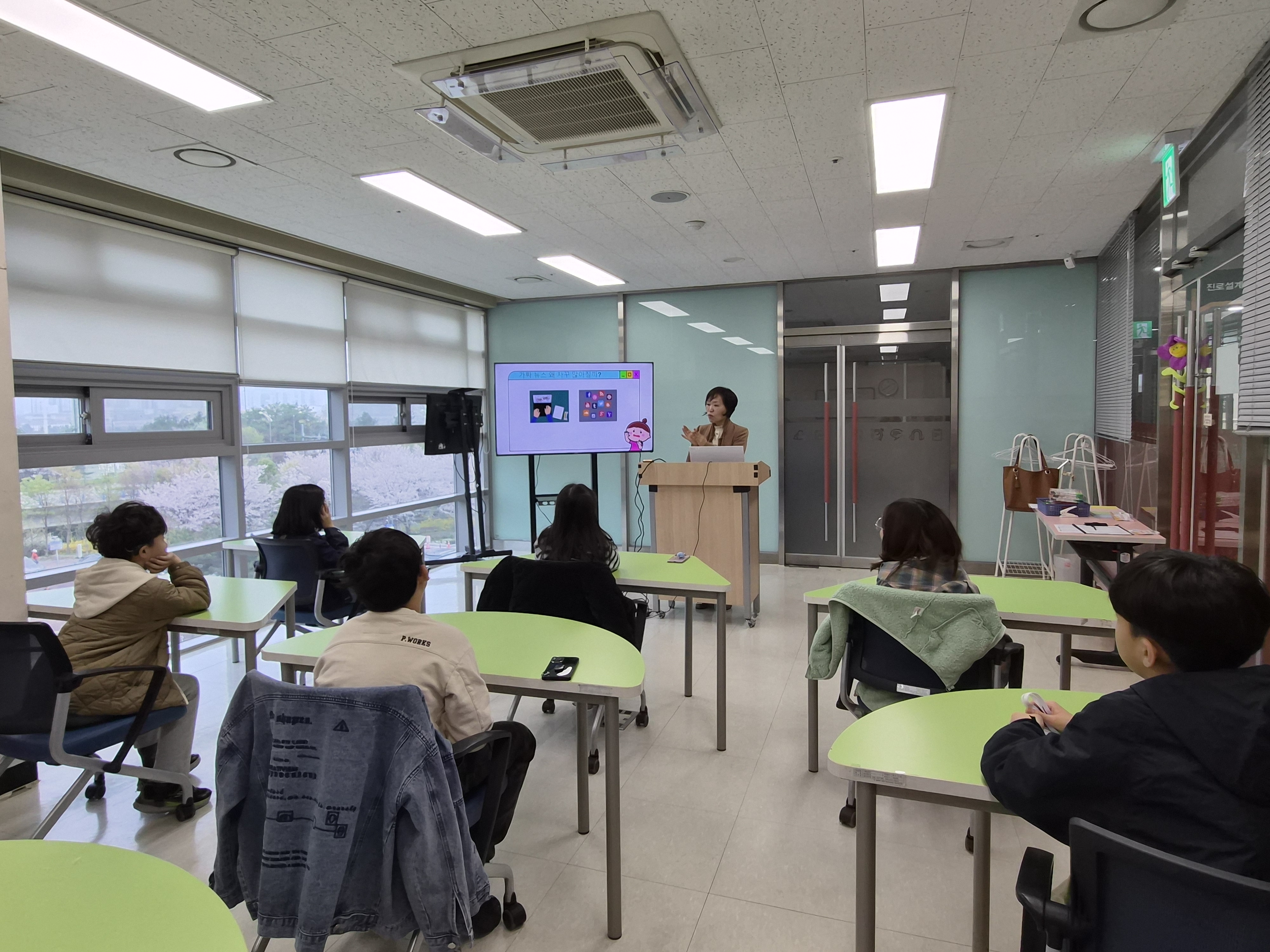 4/11 어린이미디어방송단 미디어리터러시 2차시 이미지 4