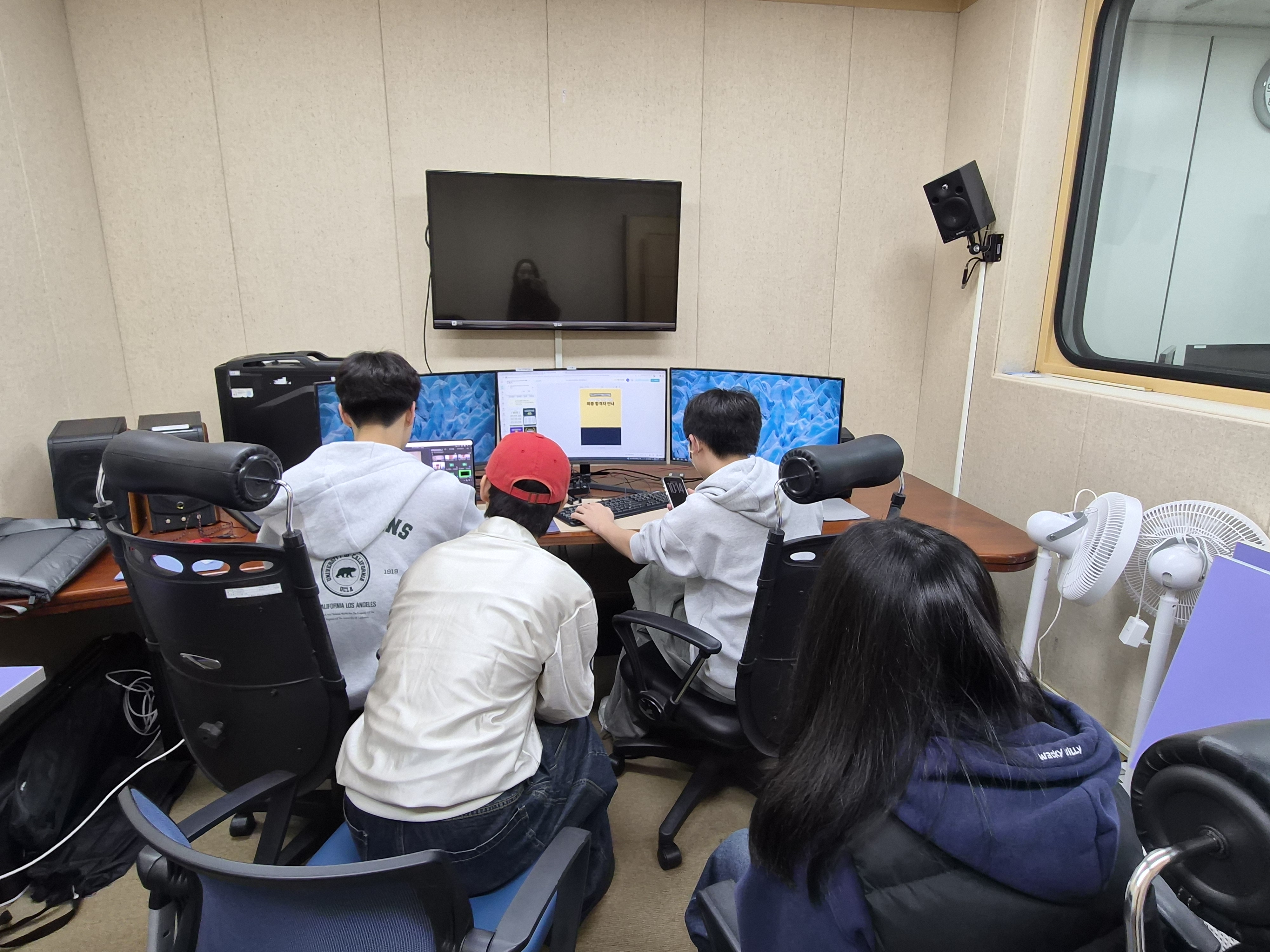 4/11 청소년미디어기획단 영상 상영회 이미지 2